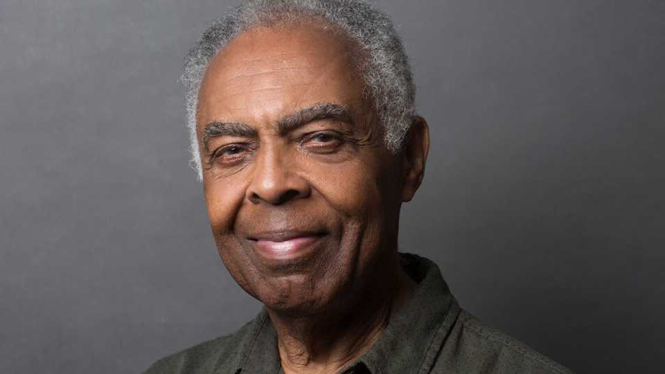 gilberto gil posando para a foto